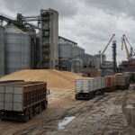 Росія шукає нові маршрути експорту зерна після зриву в Чорному морі